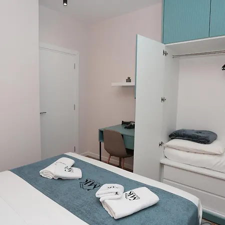 アパート Mk 103 ティラナ