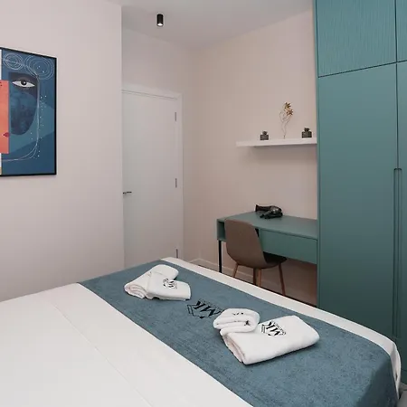 アパート Mk 103 *