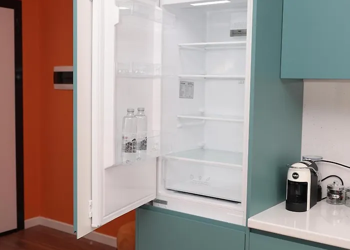 Mk 103 * טיראנה